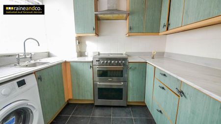 3 bedroom terraced house to rent - Photo 5