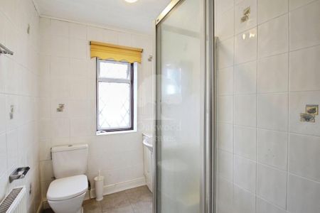 2 bedroom detached bungalow to rent - Photo 2