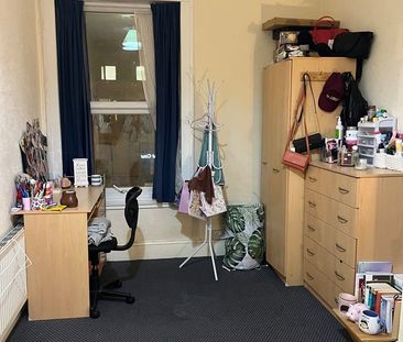 4 Bed Flat, A, B29 - Photo 2