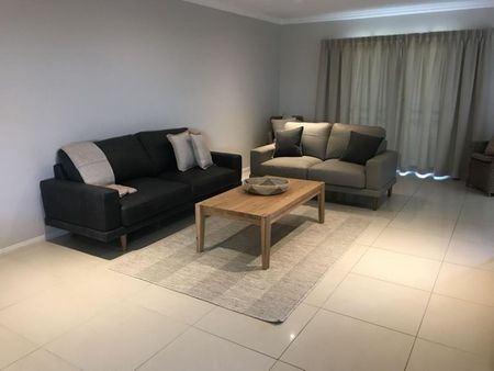 Tamworth Furnished Accommodation - Hillvue - Photo 2