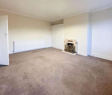 Upperton Gardens, Eastbourne, BN21 - Photo 2