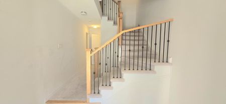 For Lease - 1992 Cameron Lott Crescent, Oshawa, Ontario - Photo 4