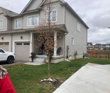 For Lease - 12 Butcher Crescent, Brantford, Ontario - Photo 1