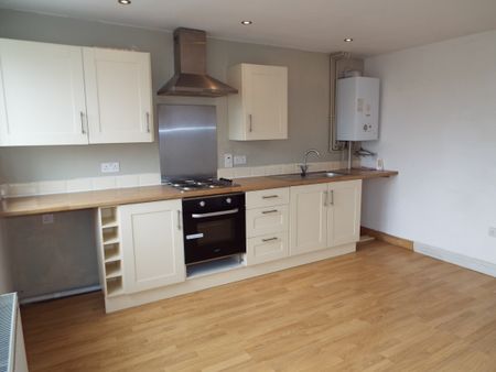 2 bedroom apartment to rent - Photo 3