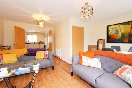 3 bedroom terraced house to rent - Photo 2