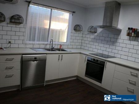 4 BEDROOMS IN CUL DE SAC - Photo 5