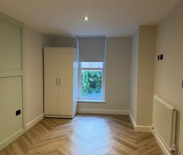 Burlington Place - Photo 3