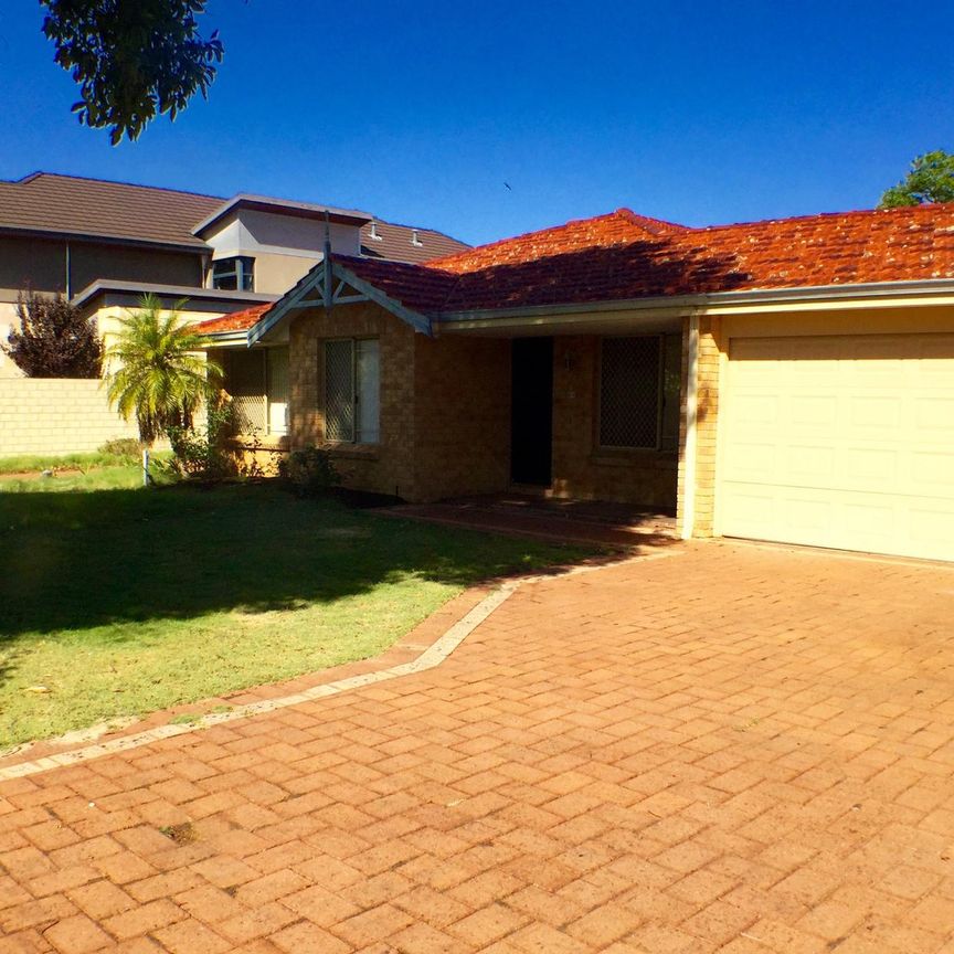 54 The Promenade - Photo 1