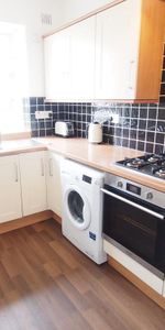 TWO BEDROOM FLAT SHARE IN M13 AREA OF MANCHESTER - Photo 3