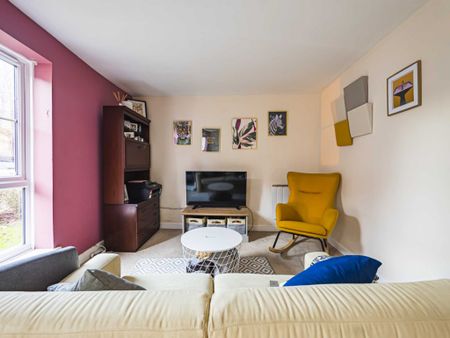 2 bed Ground Floor Flat for rent - Photo 2
