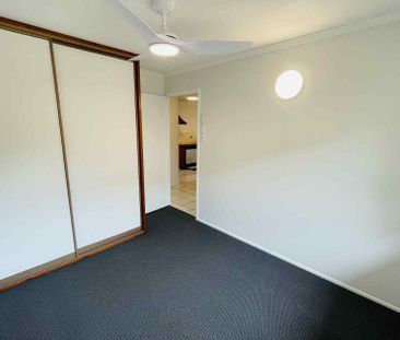 Perfect Location - beautifully renovated home. Family dream - Photo 5