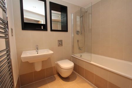 Mcclure House, Leeds City Centre, LS10 1LR - Photo 2