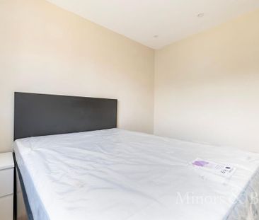 6 bedroom semi-detached house to rent - Photo 6