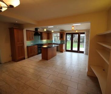 3 bedroom semi-detached house to rent - Photo 5