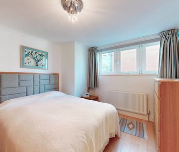 Blazer Court, St John’s Wood Road, NW8 - Photo 1