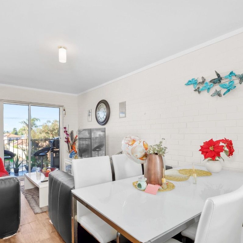 Charming 2-Bedroom, 1-Bathroom Unit for Rent - Photo 1