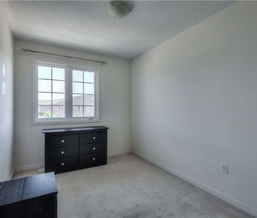 For Lease - 10 Wilkes Crescent, Toronto, Ontario - Photo 3