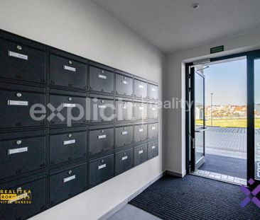 Pronájem bytu 1+kk 33 m2 - Fotografie 6