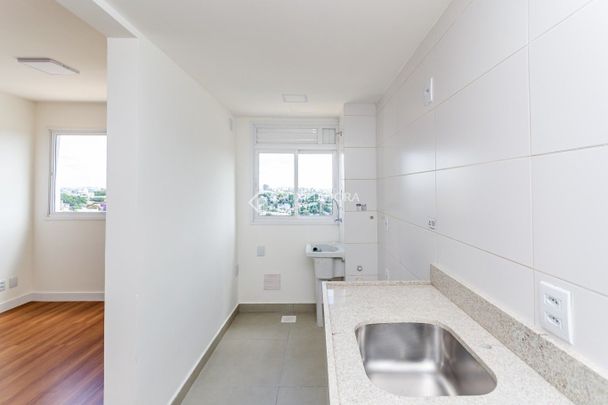 Apartamento com 2 quartos e 60m² para alugar em Jardim Sabará, Porto Alegre. - Photo 1