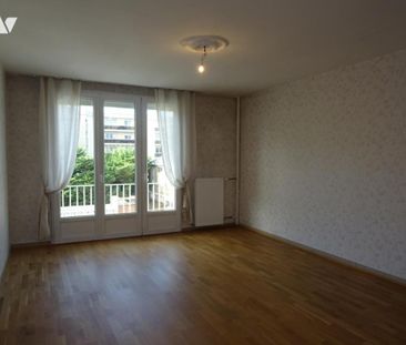 A LOUER APPARTEMENT TYPE 2 AVEC BALCON RUE DE CHEVIGNE REIMS - Photo 3