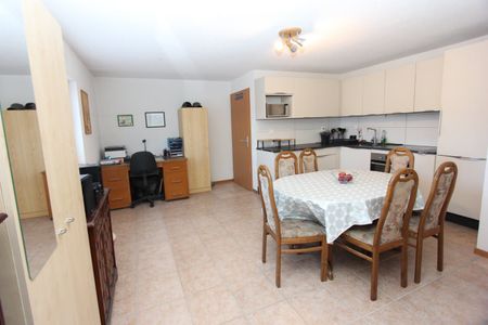 2.5 Zimmer, 63 m² - Foto 2