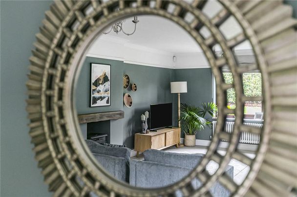 5 bedroom detached house to rent - Photo 1