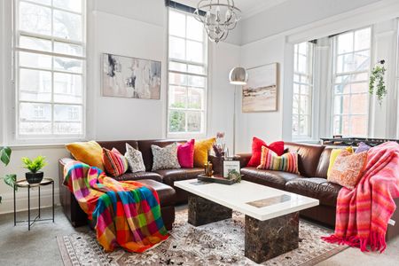 2 Bed Flat, Derby Road, NG7 - Photo 3