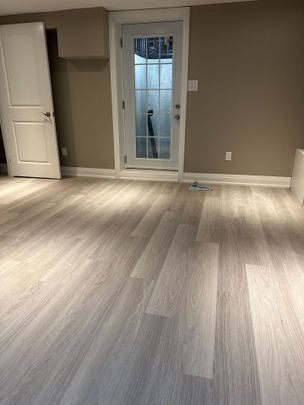 For Lease - 10 Suburban Drive, Mississauga, Ontario - Photo 1