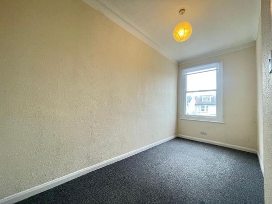 3 bedroom apartment to rent - Photo 1