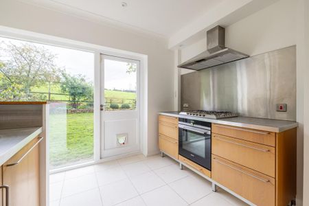 3 bedroom detached house to rent - Photo 2