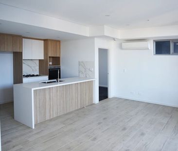 Modern 2-Bedroom Apartment in 'The Galleria' Prime Parramatta Lifes... - Photo 5