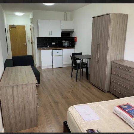 Studio to rent - Photo 4