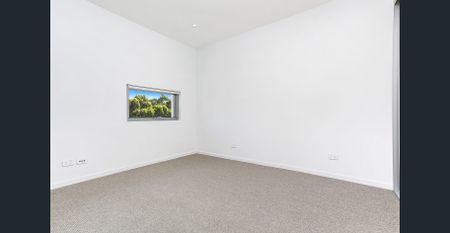 Architecturally-designed luxury apartment with a peaceful, leafy outlook | 1 Bedroom with Study - Photo 2