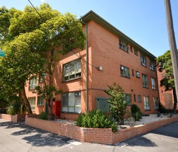 8/126 Garton Street, Princes Hill VIC 3054 - Apartment For Rent | D... - Photo 1