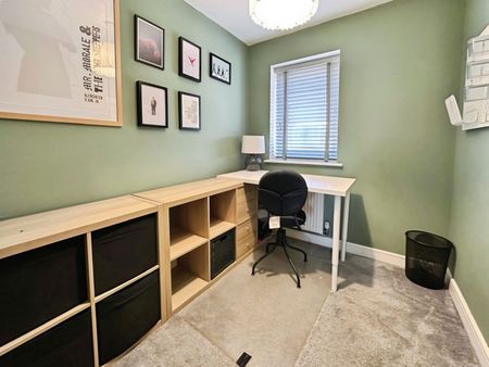 3 bedroom House To Let - Photo 4