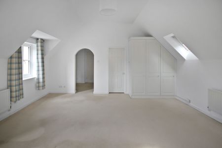 Farmcote, Wotton-under-Edge, Gloucestershire, GL12 7RP - Photo 4