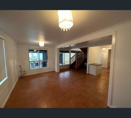 3/9 High View Avenue, Surf Beach, NSW 2536 - Photo 3