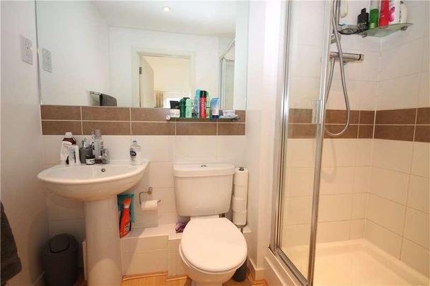 Seymour Court, Revere Way, Ewell, Surrey, KT19 - Photo 1