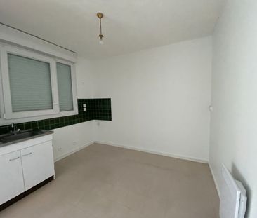 Location Appartement 3 pièces 76m² - Photo 2