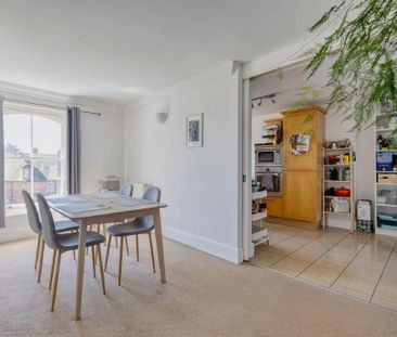 3 bedroom apartment to rent - Photo 4