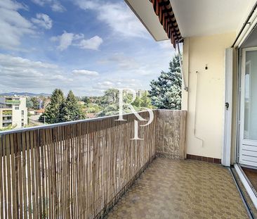 T3 de 75,06 m² avec balcon et parking, - Photo 1