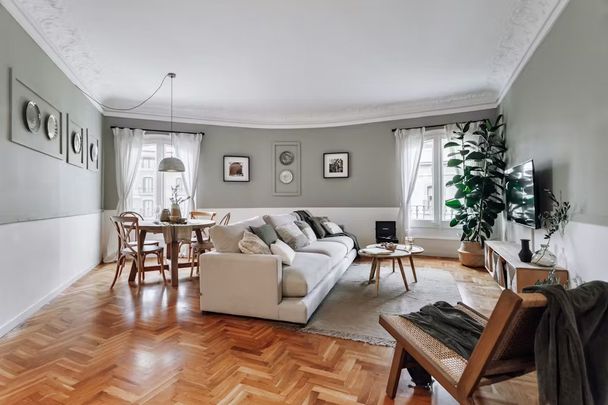 Carrer de Casp, Barcelona, Catalonia 08010 - Photo 1