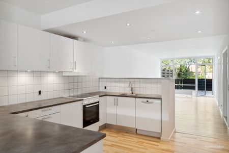 Rummelige lejligheder med køkken-alrum og udgang til terrasse eller altan - Photo 4