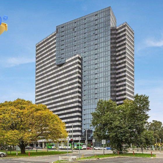 Everything on your Doorstep! - Photo 1