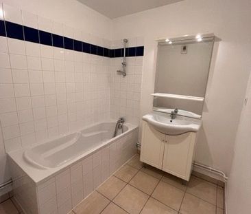 F2 EN RDC REFAIT A NEUF - Photo 5