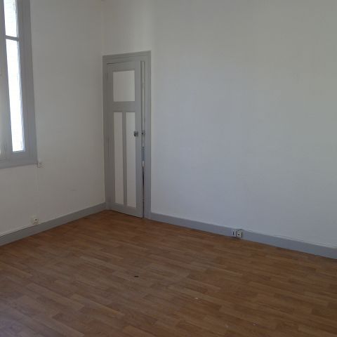 Location Appartement 2 pièces 41m² TOURS 37000 - Photo 2