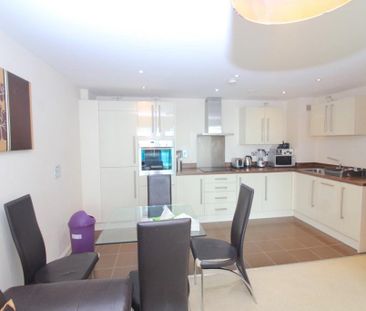 2 bedroom flat to rent - Photo 6