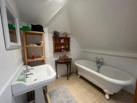 House share to rent - Photo 2