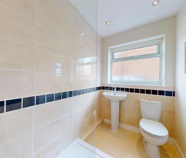 2 bedroom semi-detached bungalow to rent - Photo 6