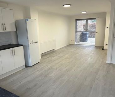 3 bedroom house to rent - Photo 3
